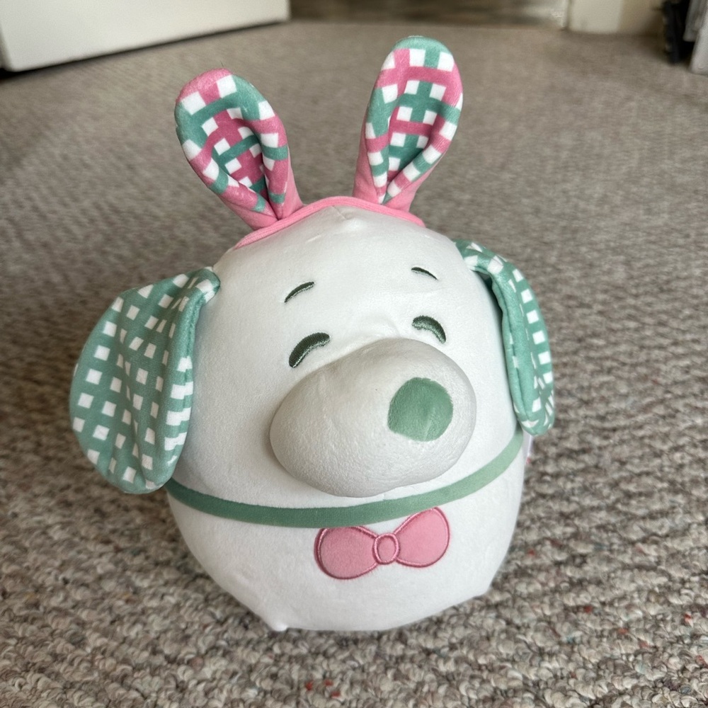 NWT Easter Snoopy Squishmallow